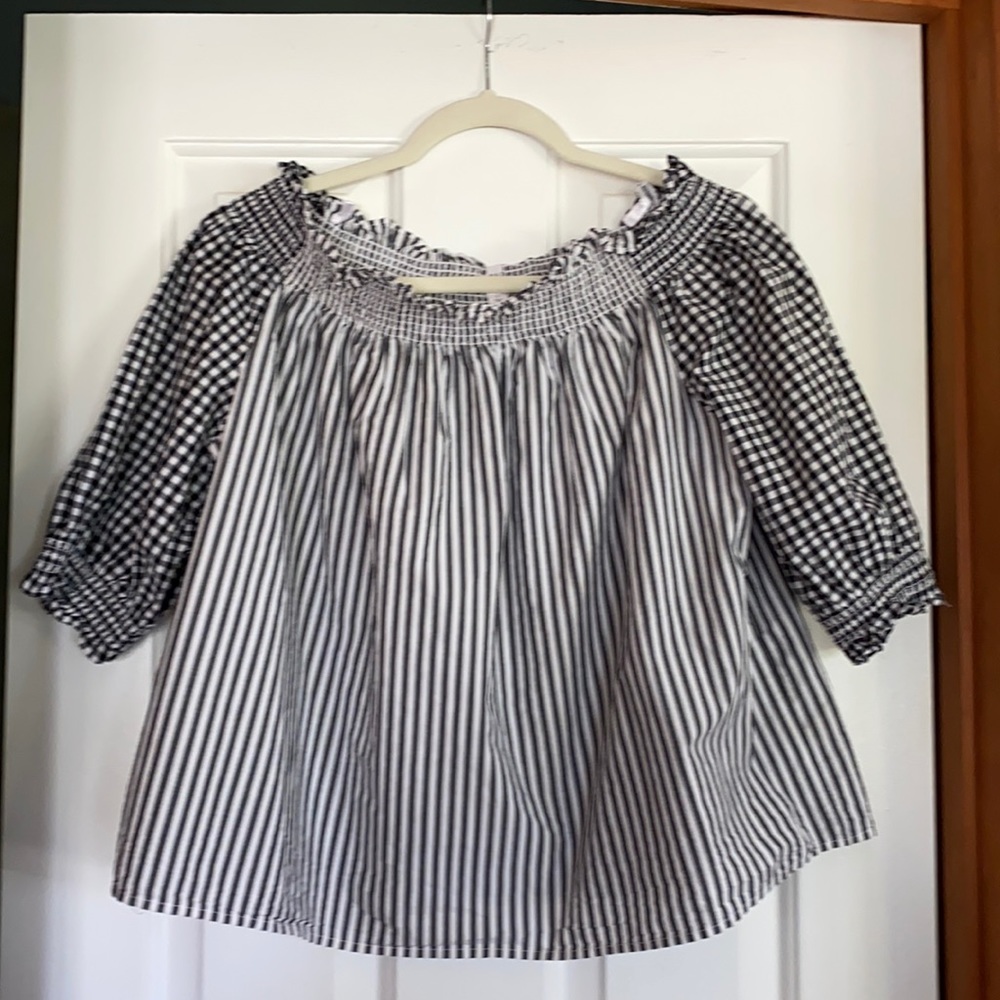 Gap Top